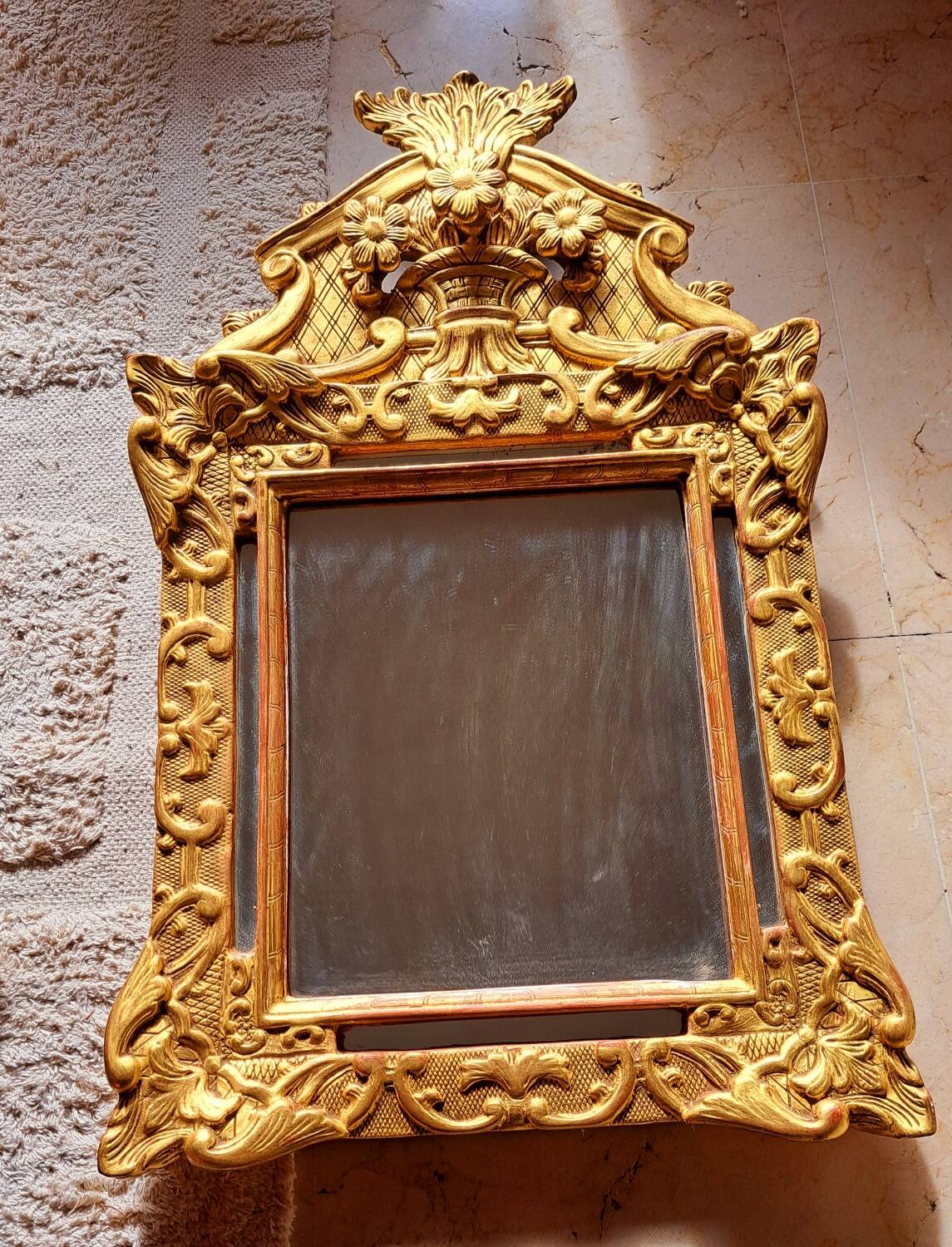 Golden mirror with pareclises from Baucaire