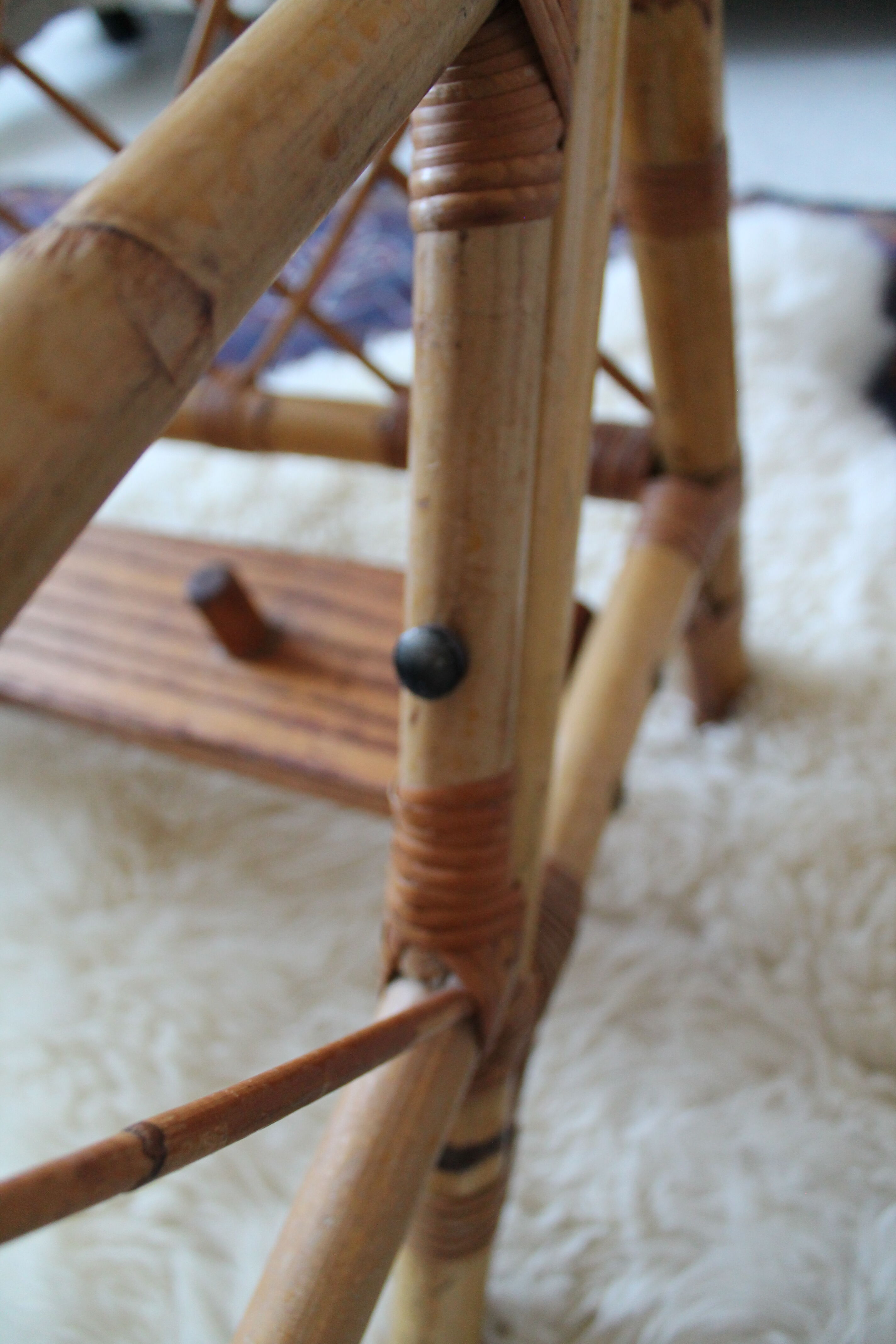 Vintage rattan bed for 1 person