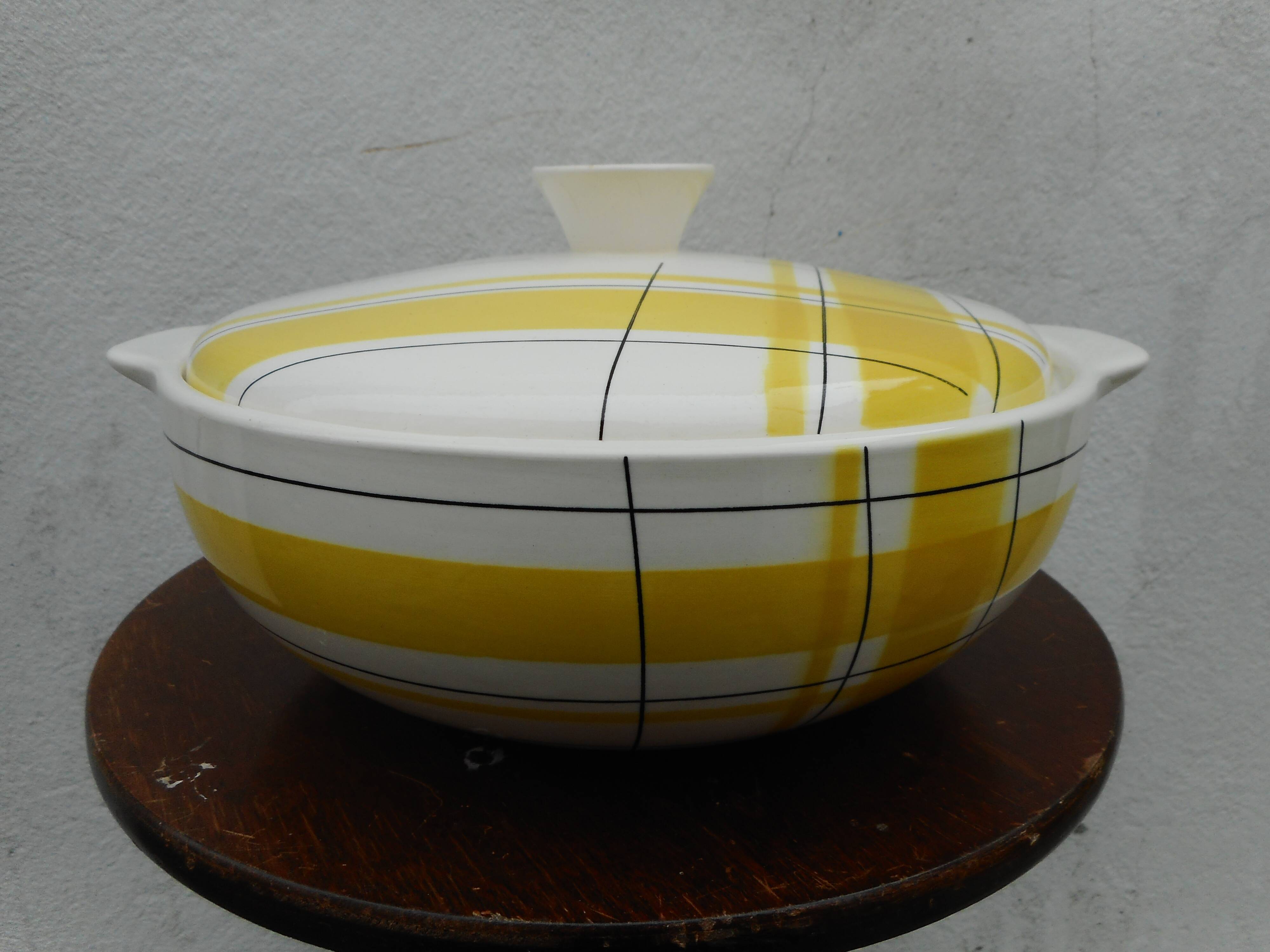 Salty earthenware soup tureen