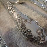12 silver plated soup spoons by Boulenger, Art Nouveau Chardons