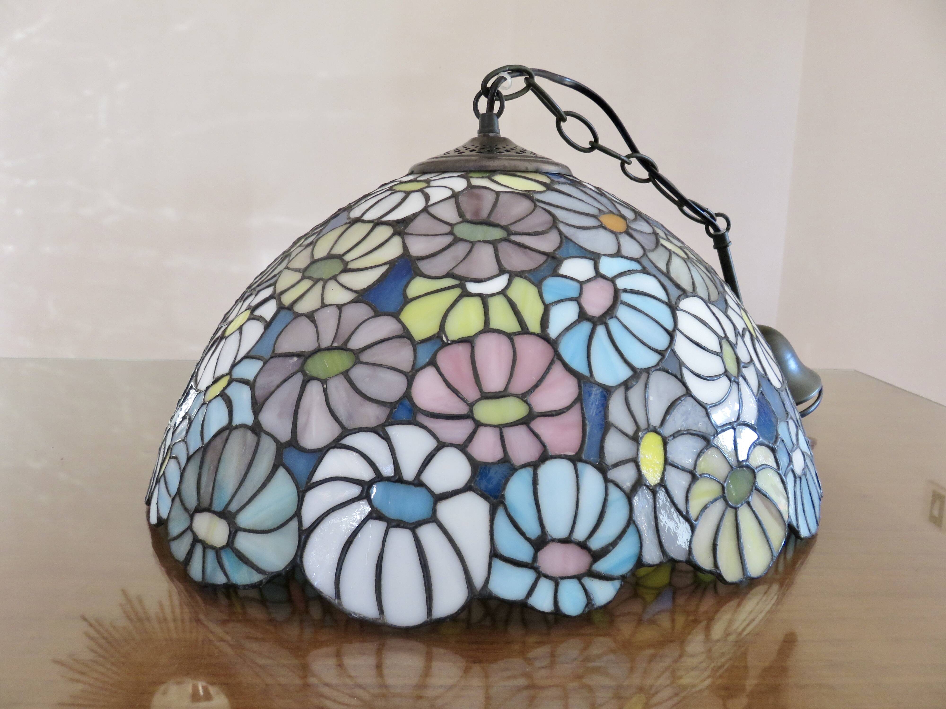 Tiffany glass paste floral suspension