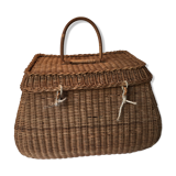 Wicker basket or box to the 1950s couture