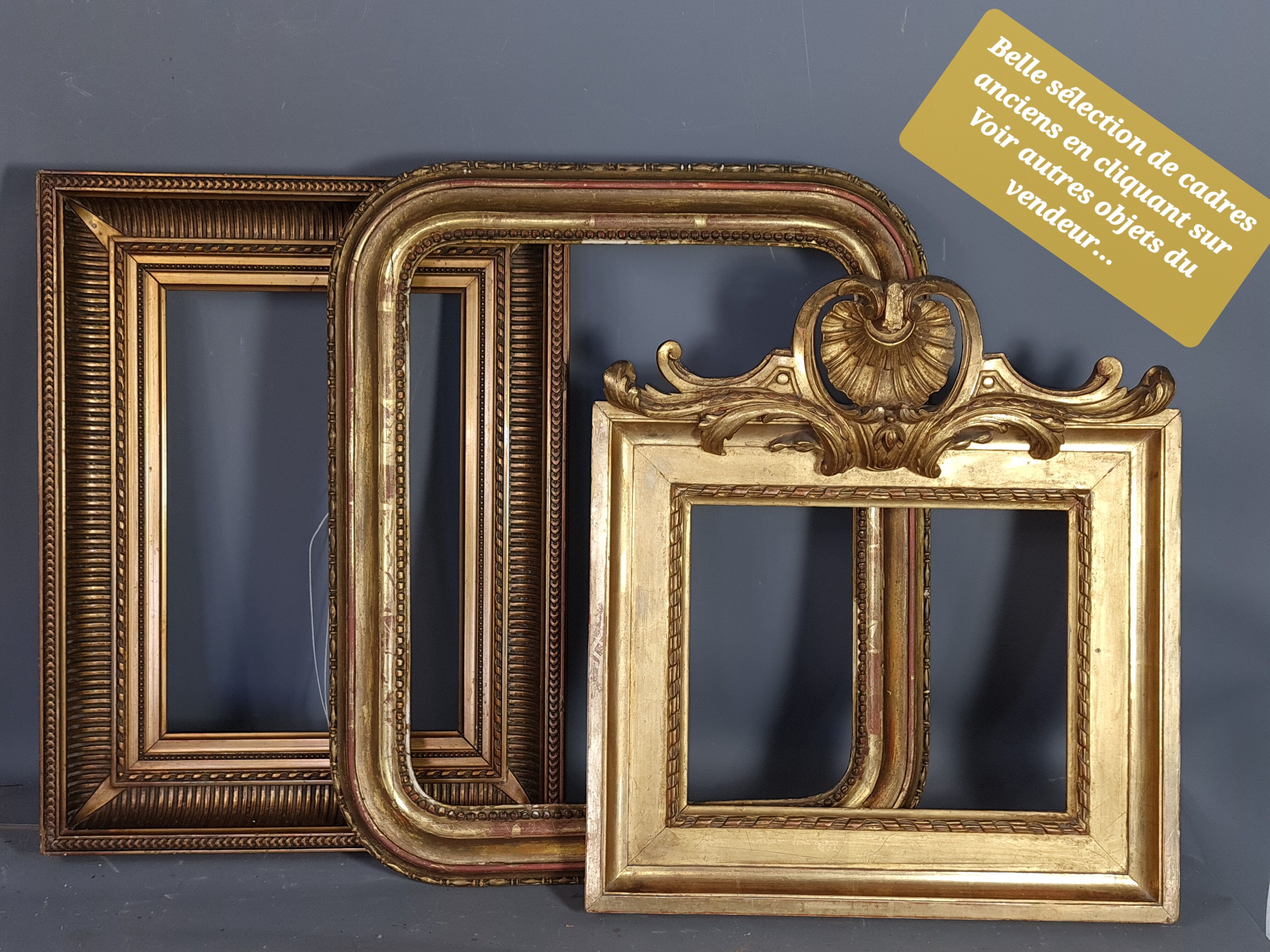 Nineteenth century frame gilded stucco wood decoration of roses 34x27 foliage 30.8x24.2 cm SB