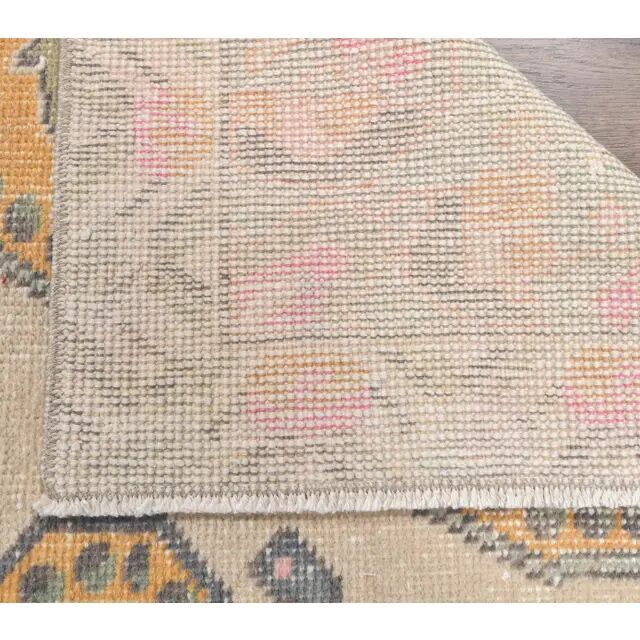 1970s vintage Turkish hand-knotted area rug 135x212