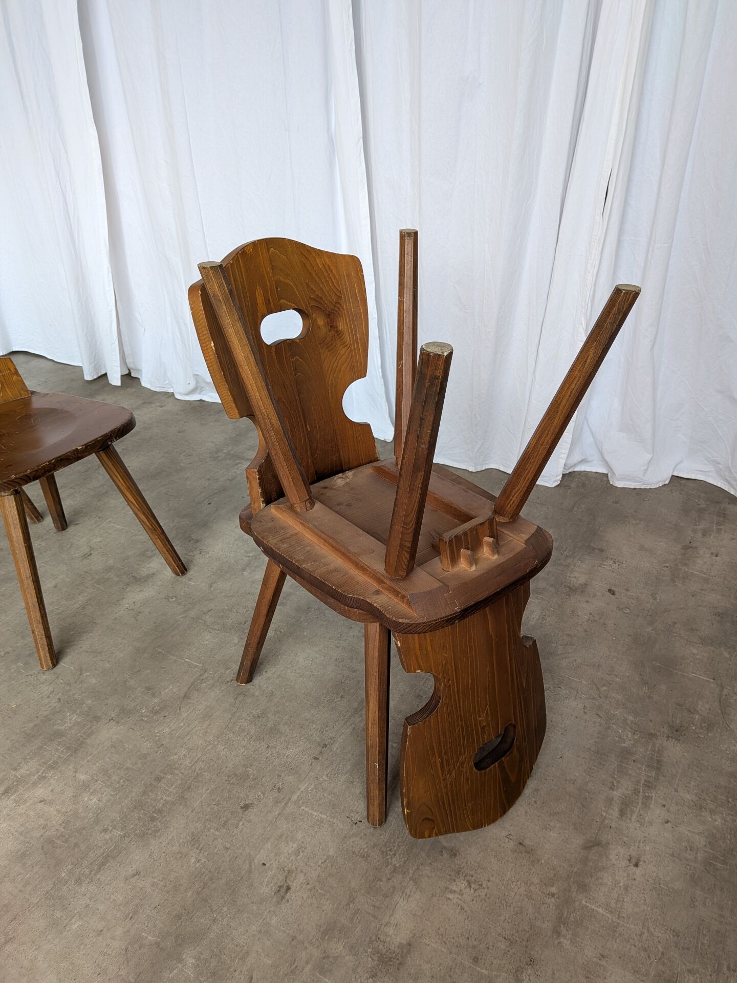 Chaises de salle à manger en bois tyrolien vintage - Style ferme des années 1970 - Ensemble de 4