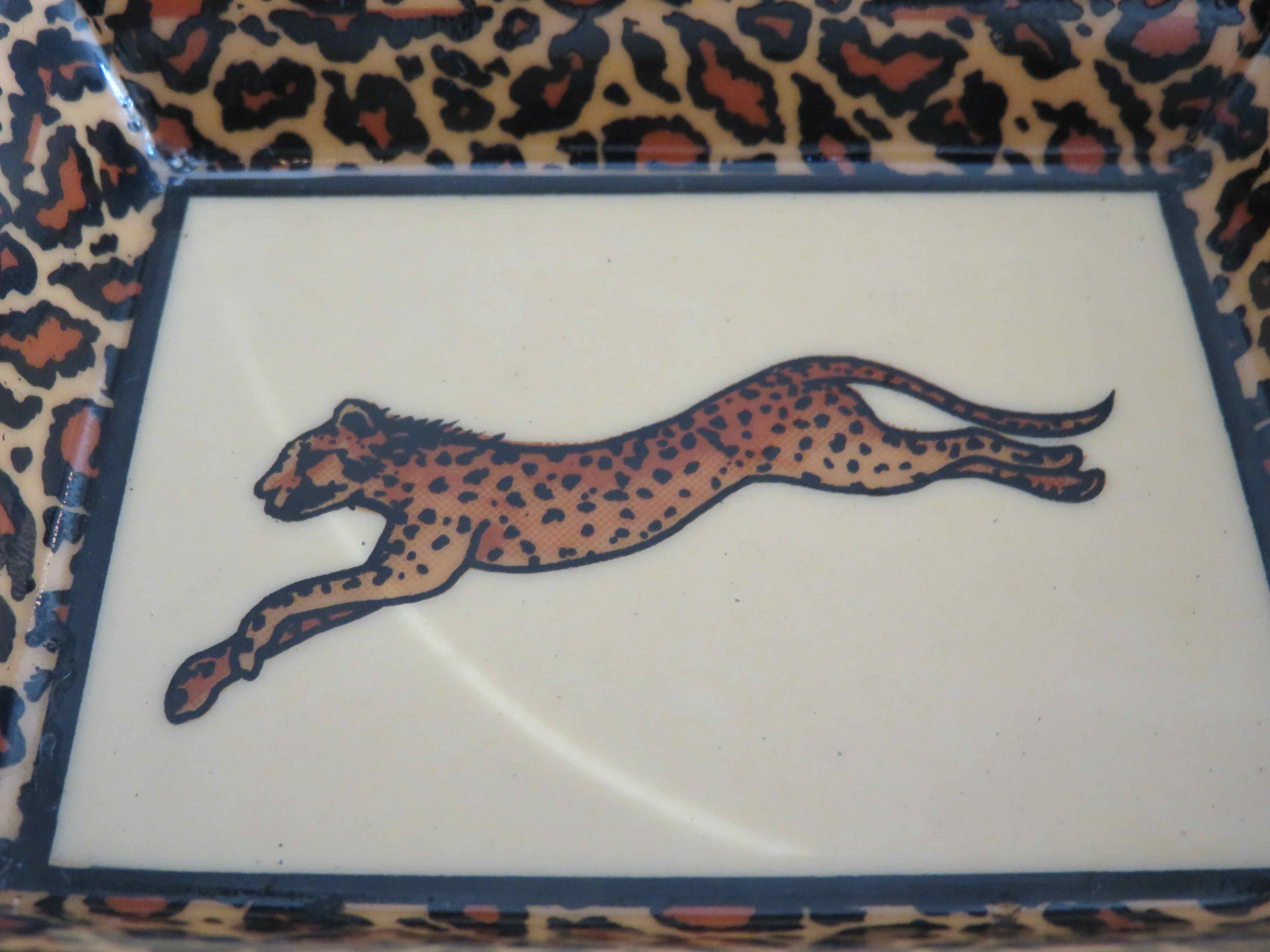 Porcelain leopard ashtray 70s 80s