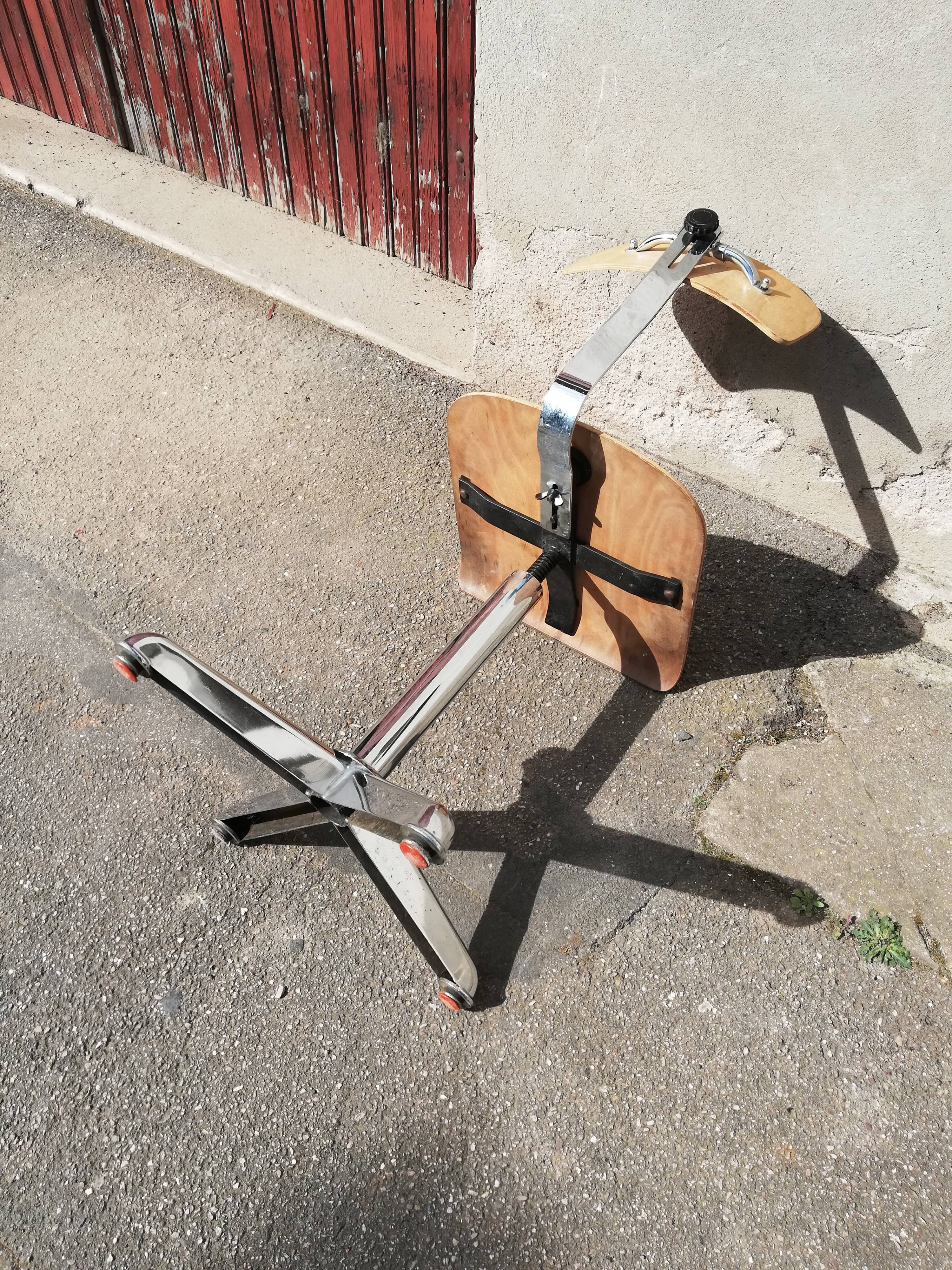 Chrome foot adjustable office chair