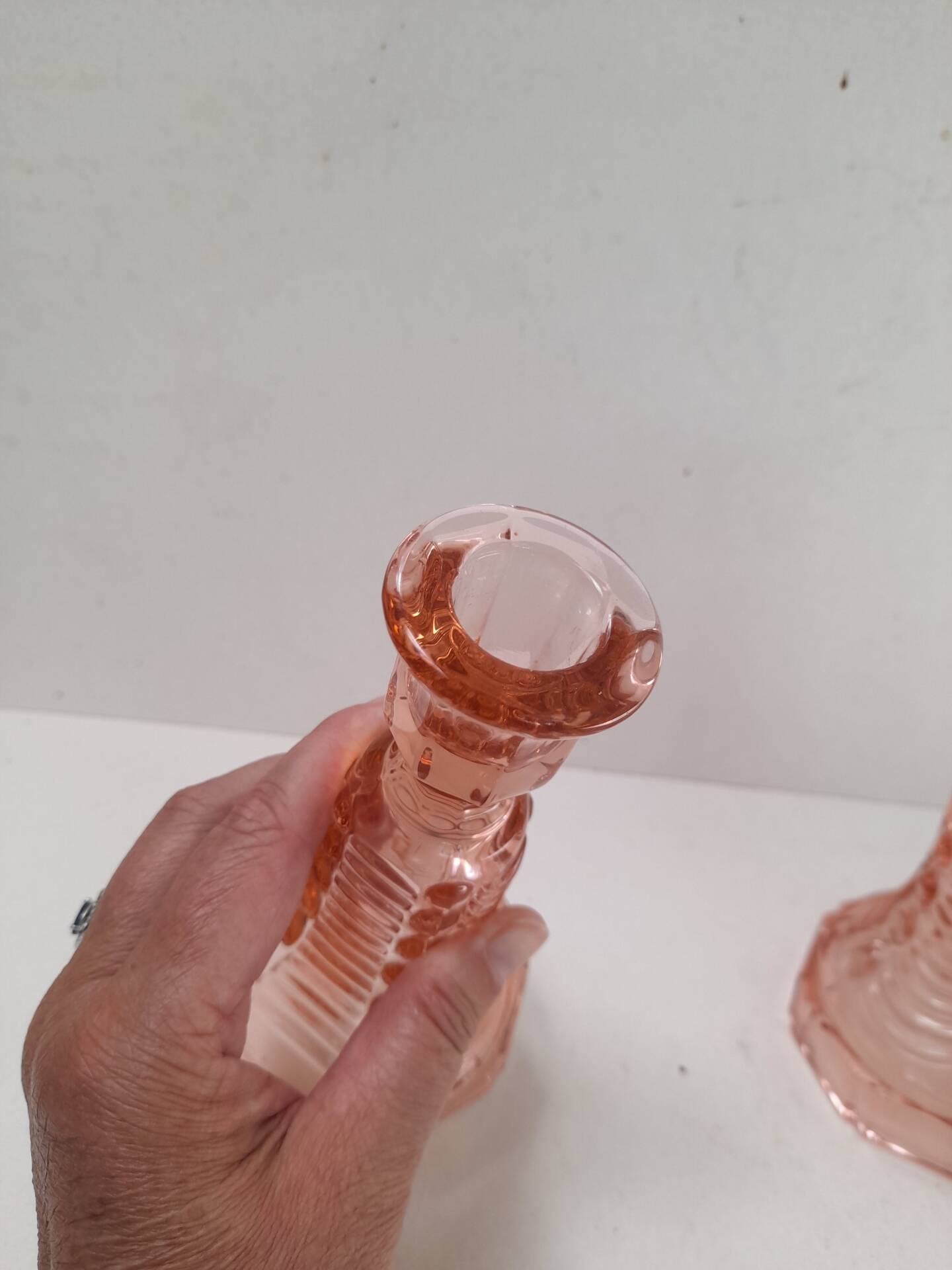 Paire de bougeoirs roses Art Déco Luxval