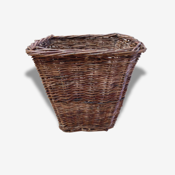 Small square braided basket