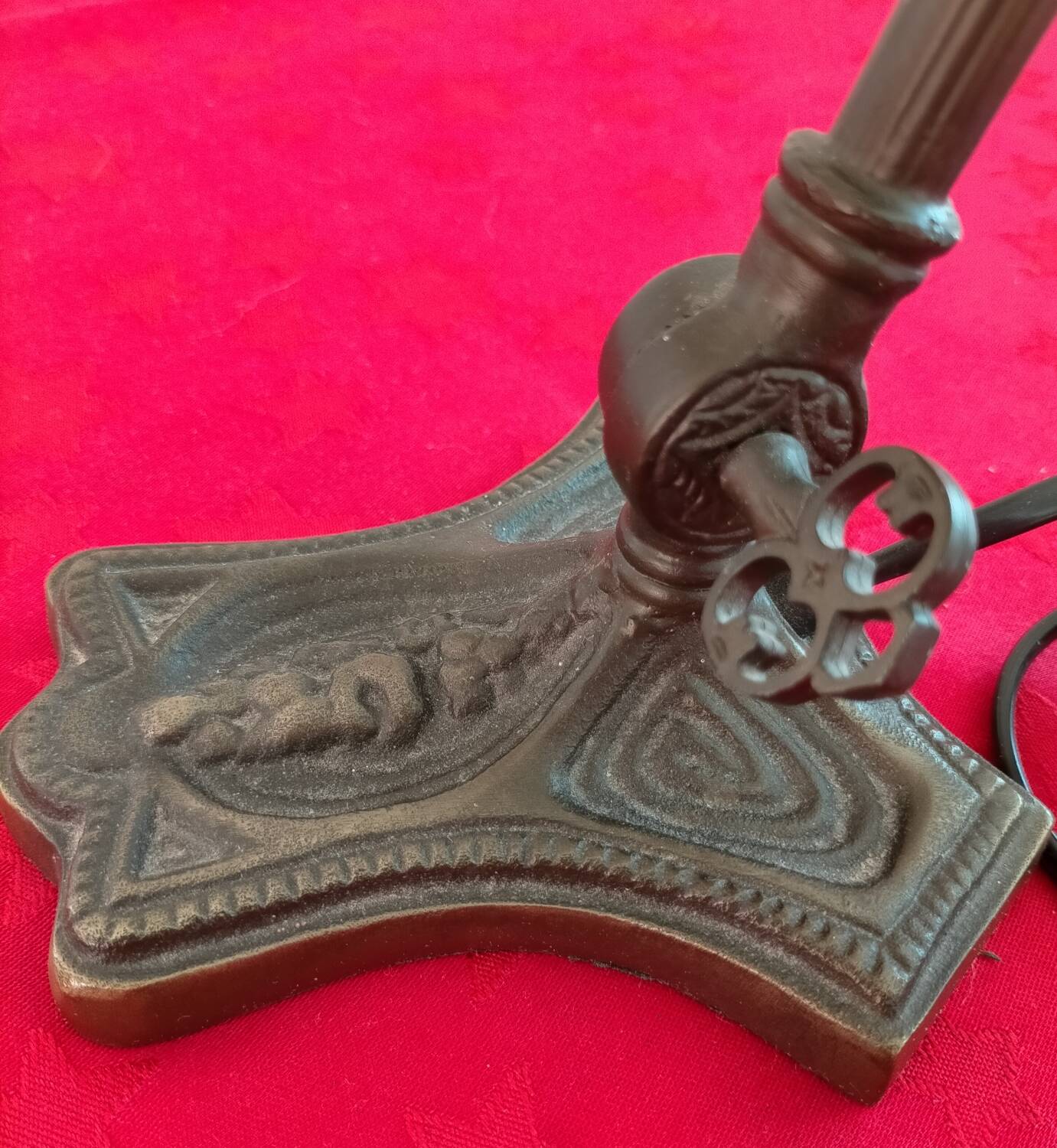 Articulated glass paste lamp, Art Nouveau