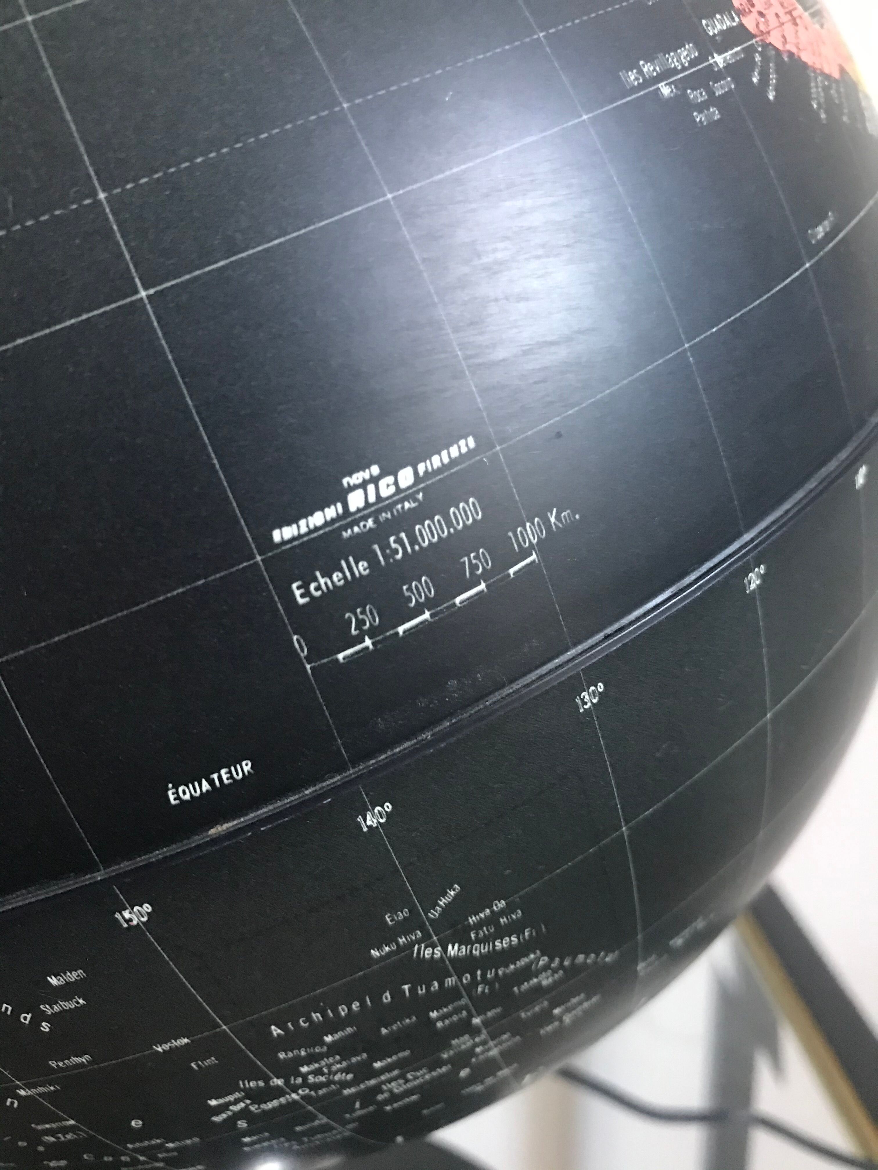 Light earth globe nova rico noir towards end 70/80