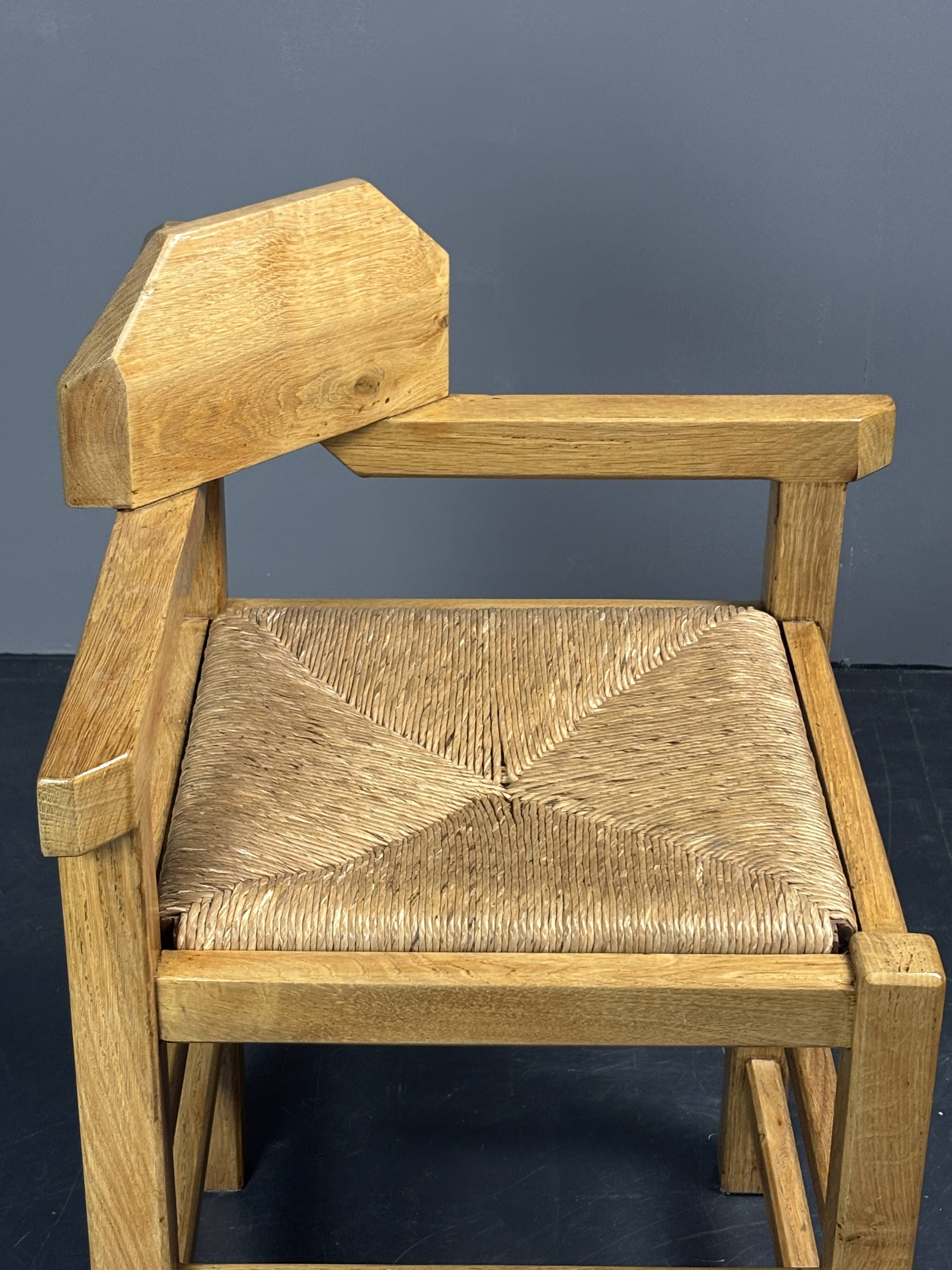 Dutch postmodern brutalist oak corner side chair with rush seat, 1970s