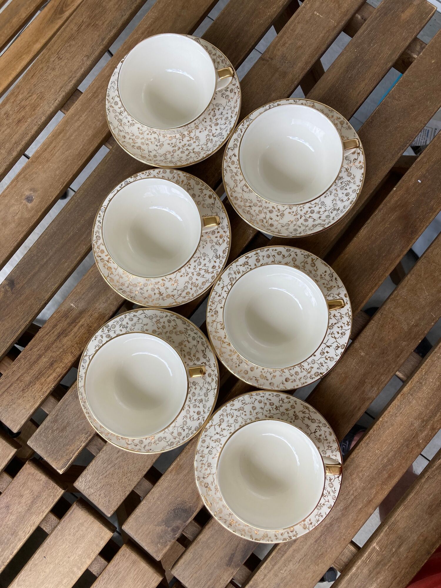 6 cups and sub-cups Villeroy and Boch "little golden flowers" 50s