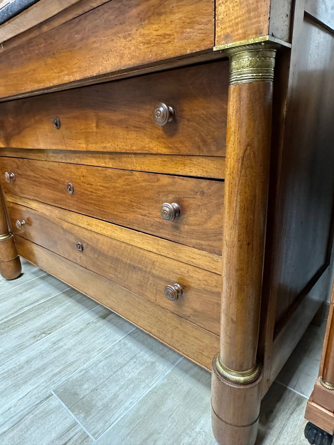 Empire style commode