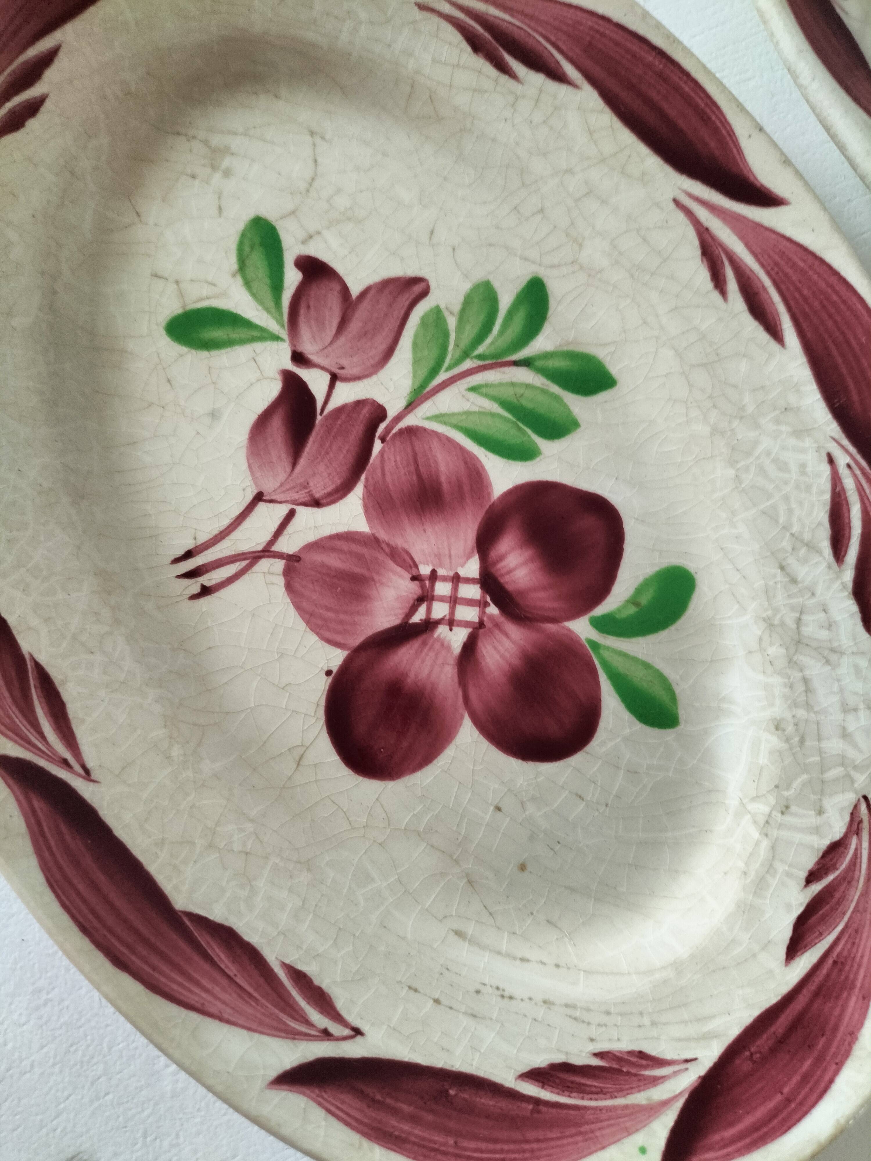 Pair of Gien dishes model Barbizon, hand-painted floral decoration, 1930s-40s.