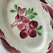 Pair of Gien dishes model Barbizon, hand-painted floral decoration, 1930s-40s.