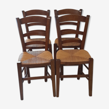 4 chairs sitting straw