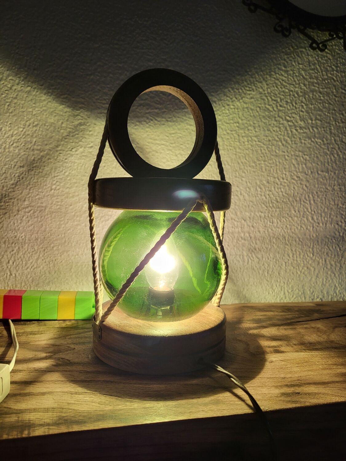 Lampe boule à poser