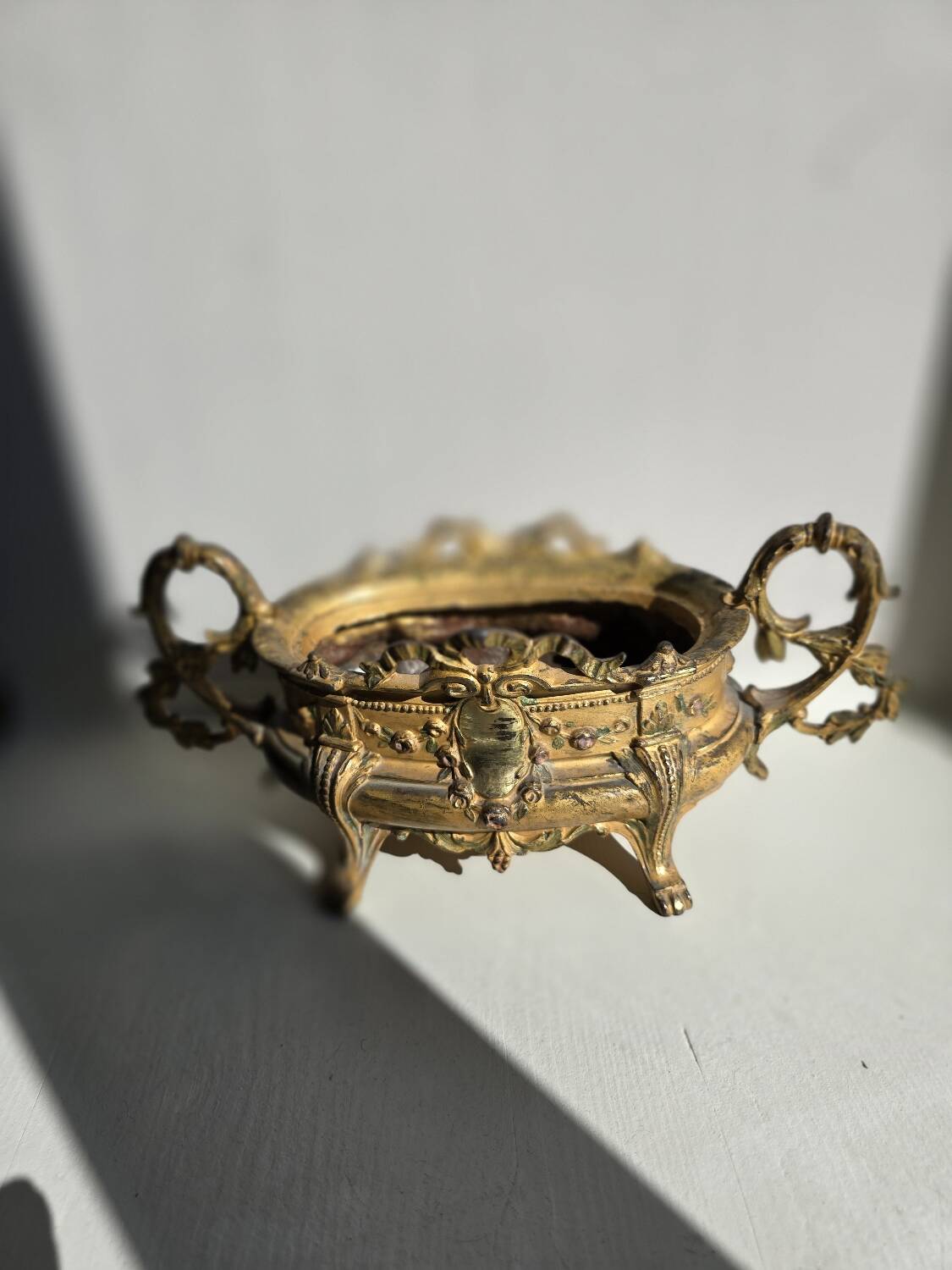 Jardinière en bronze/laiton