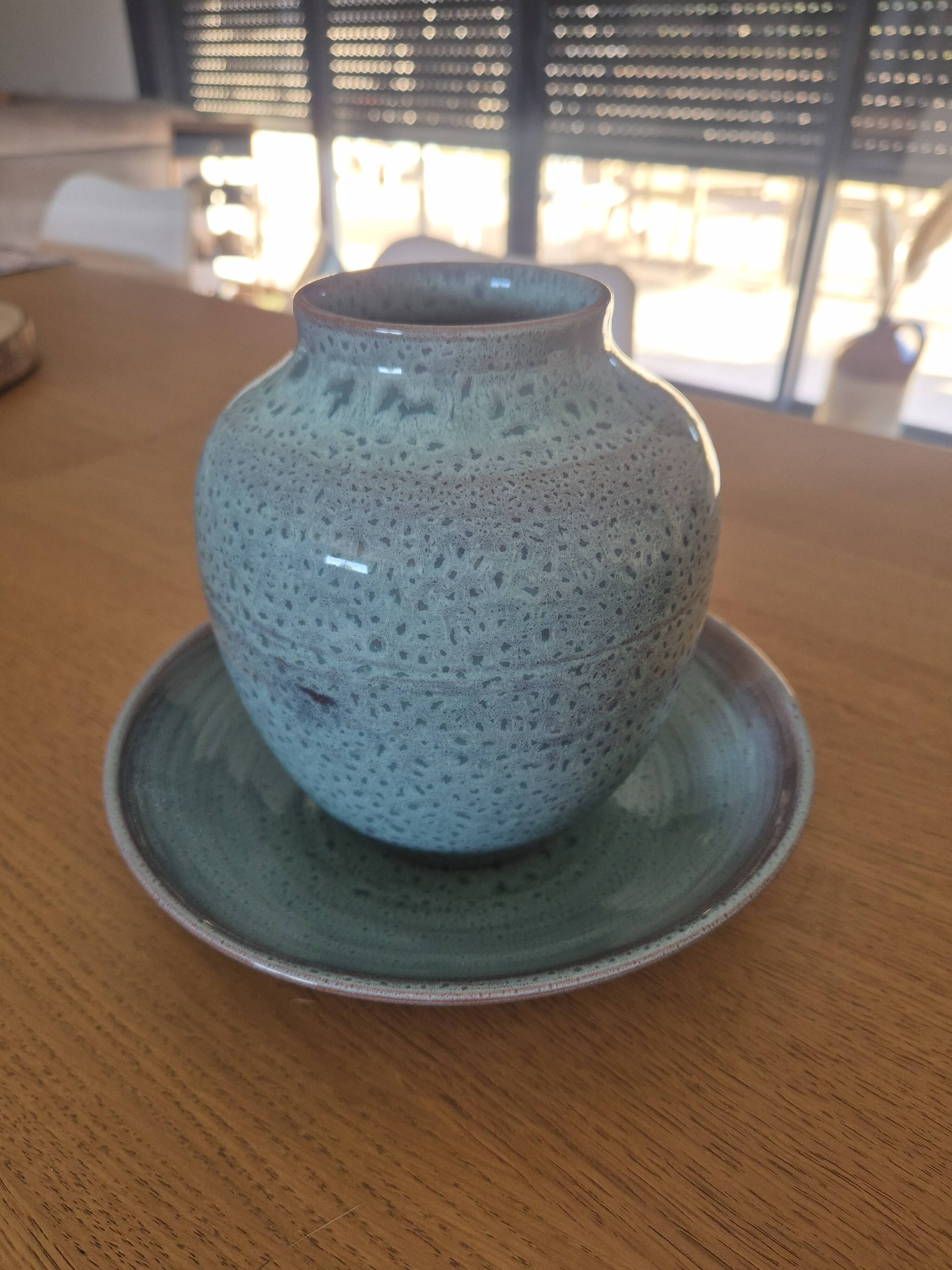 Workshop set in glazed stoneware by Antonio LAMPECCO (Maredsous Abbey)