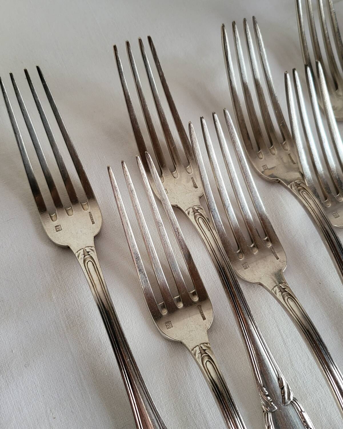 12 Fourchettes en métal argenté Boulenger Couverts de table