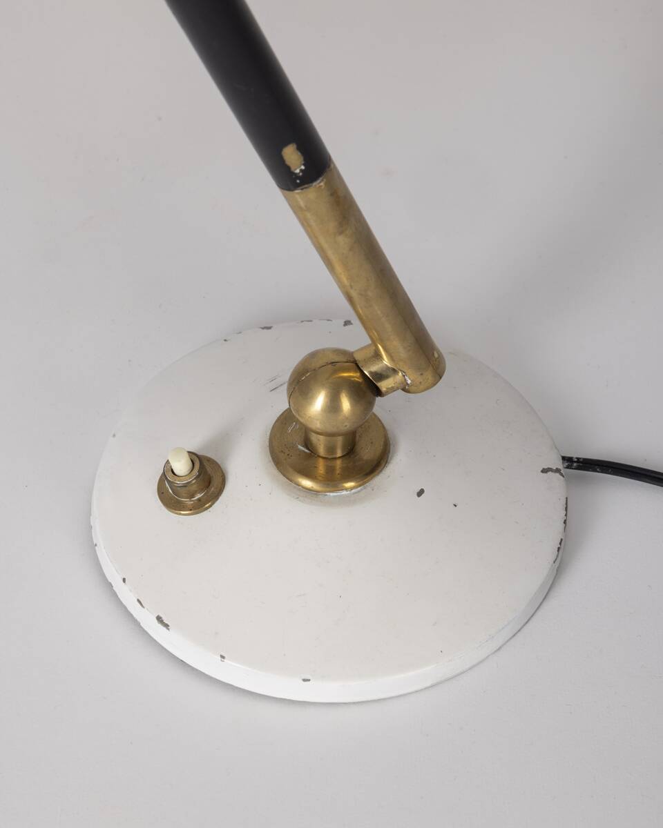 Vintage 60's table lamp in brass and white metal italian design