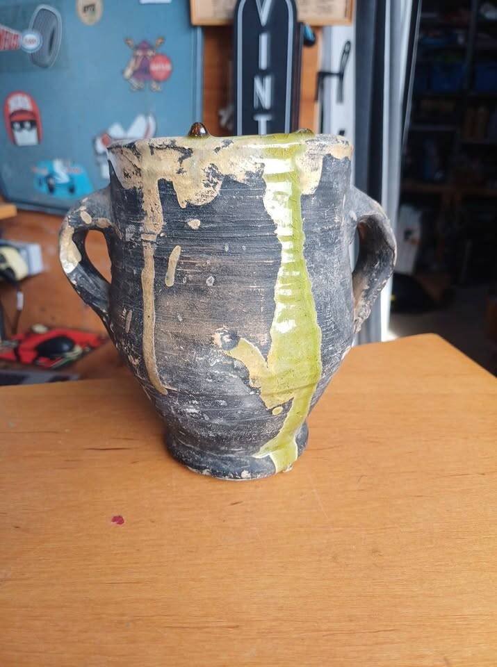 Pot / Jar in smoked and glazed ancient terracotta