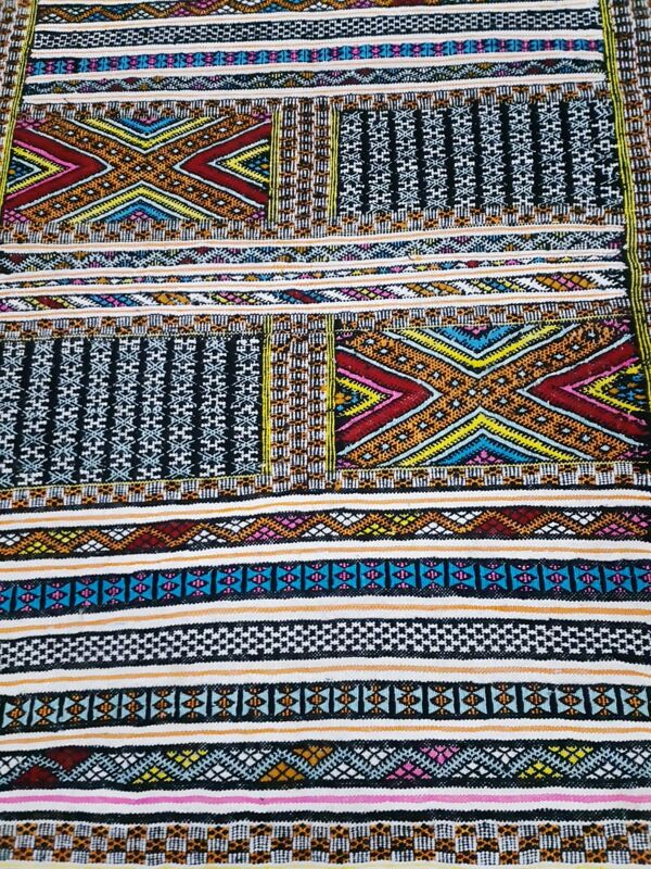 Tapis tifelt marocain berbère bleu 170x130 cm