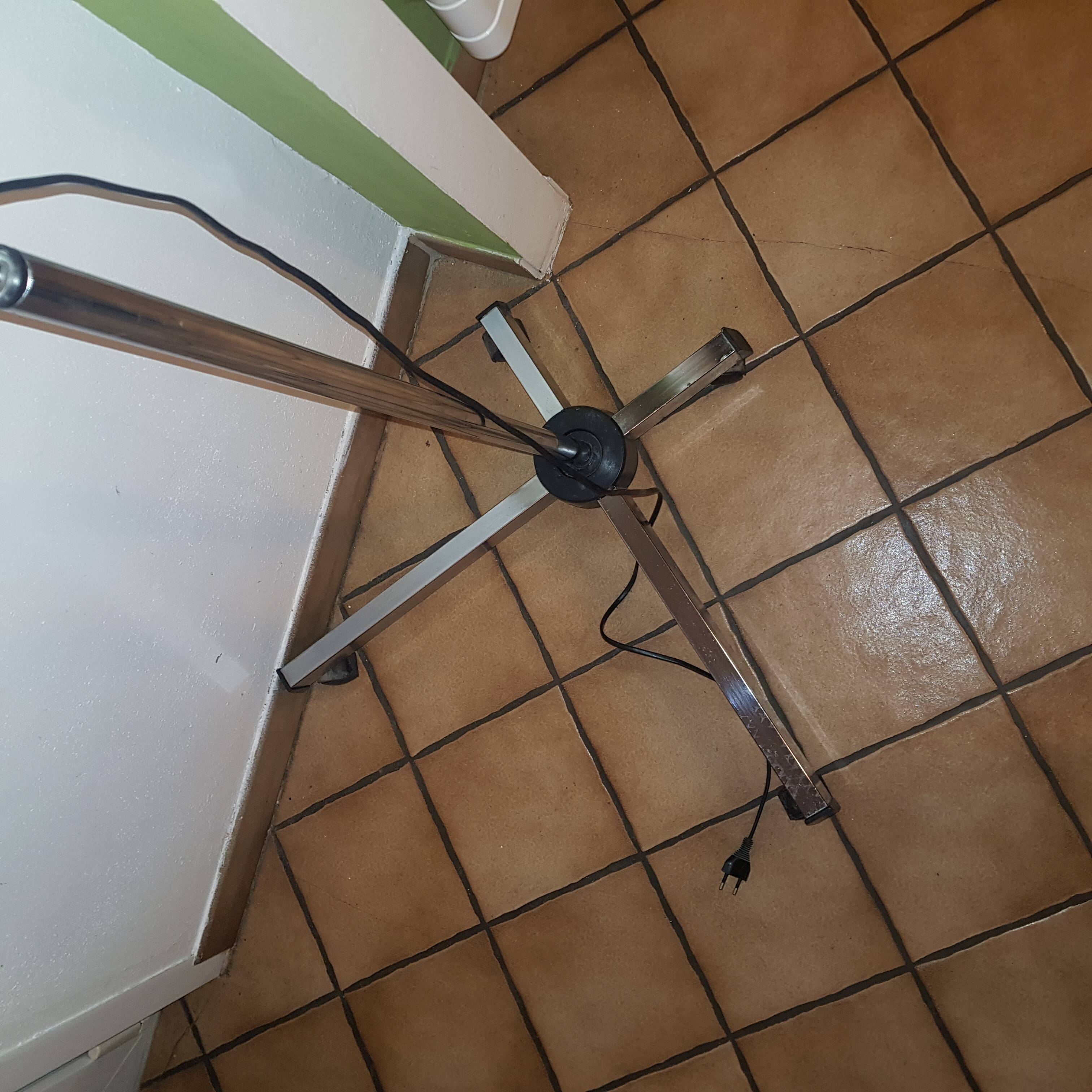 Vintage floor lamp with wheels Lival p12