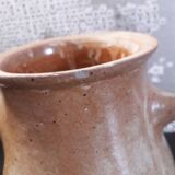 Sandstone pitcher
