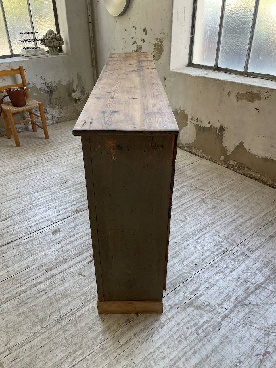 Green patina workshop furniture
