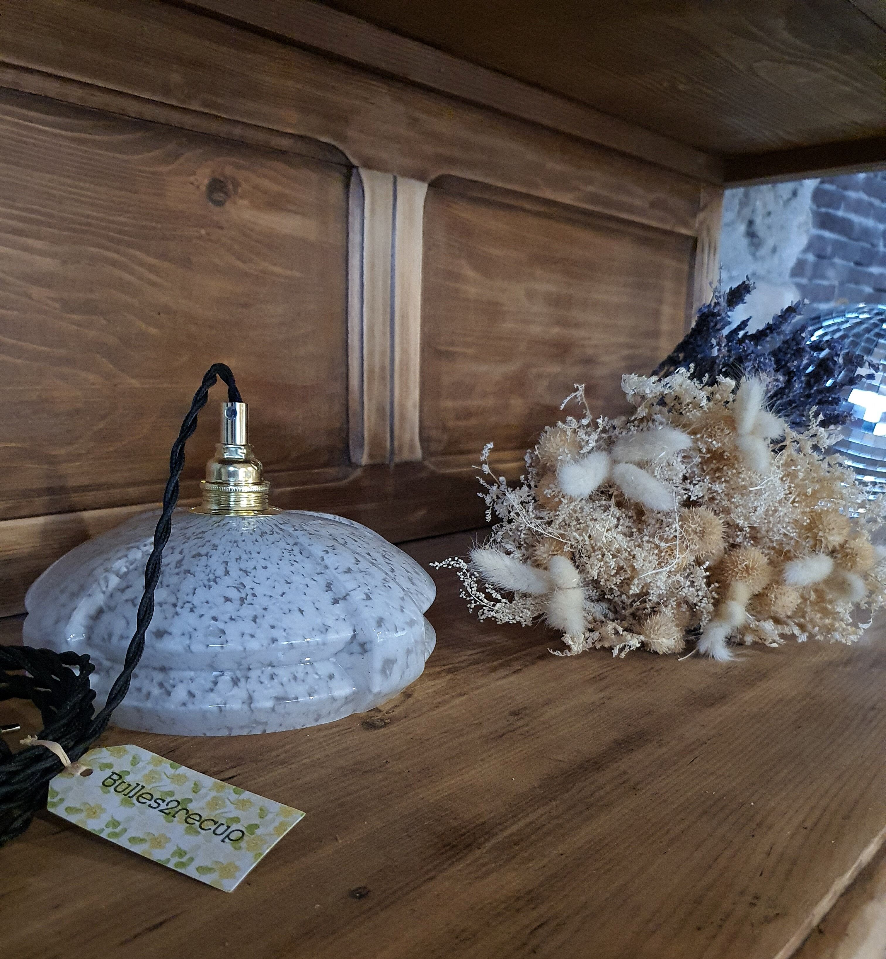 Vintage walking lamp