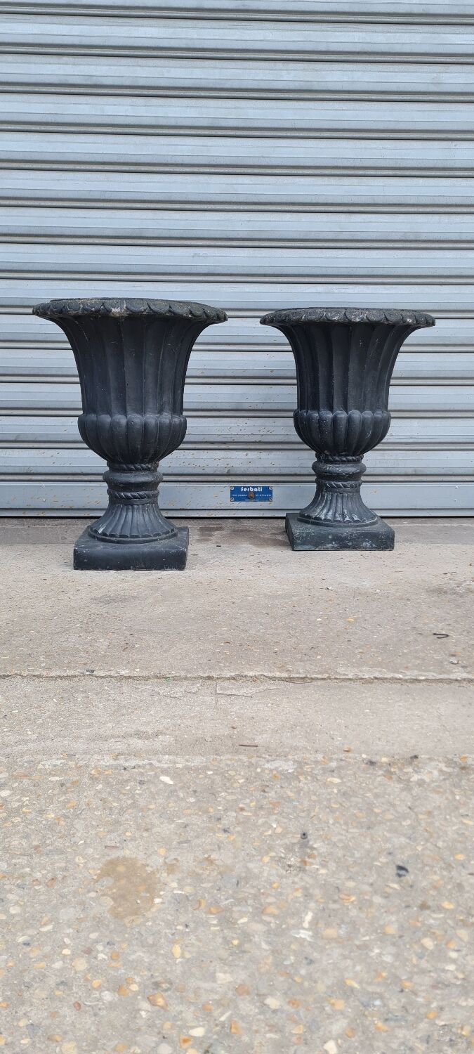 Pair of Medici stone planters circa 1920