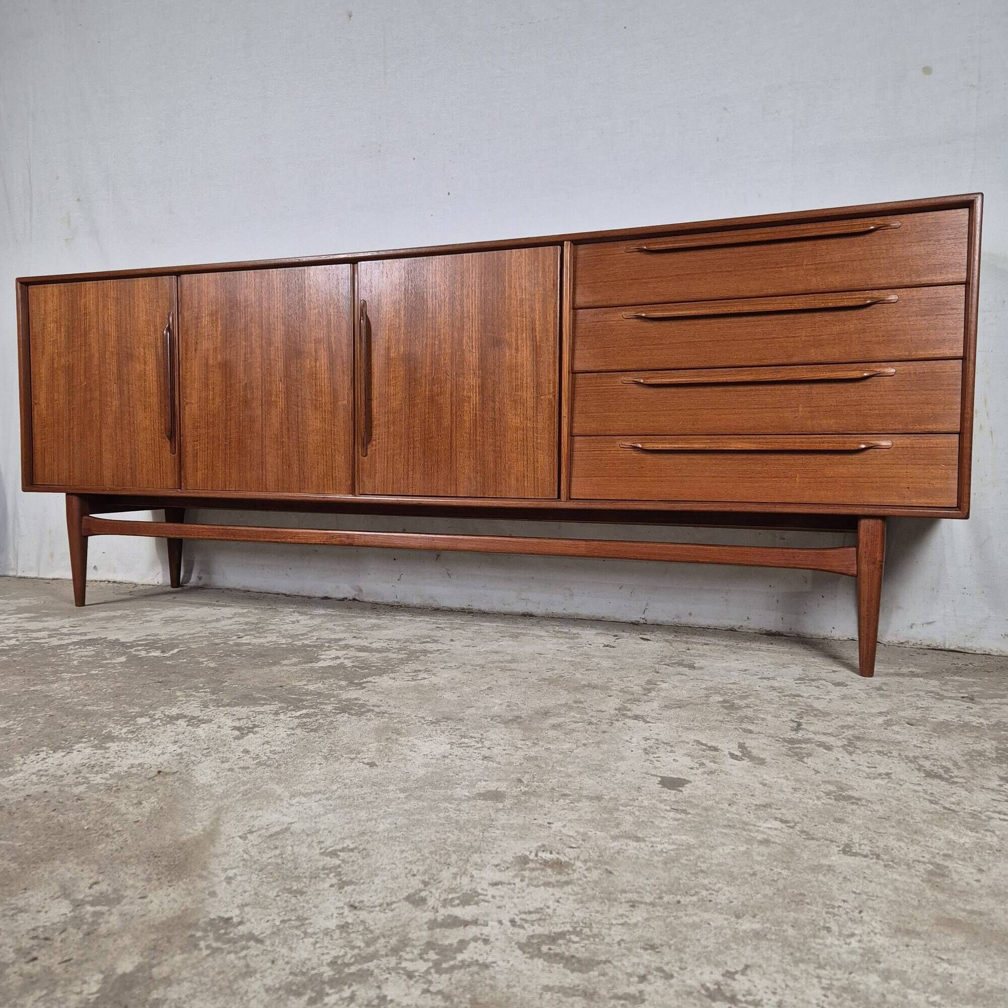 Heinrich Riestenpatt German design vintage sideboard from the 60s
