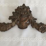 Ancien fronton en laiton, motifs floraux et ruban