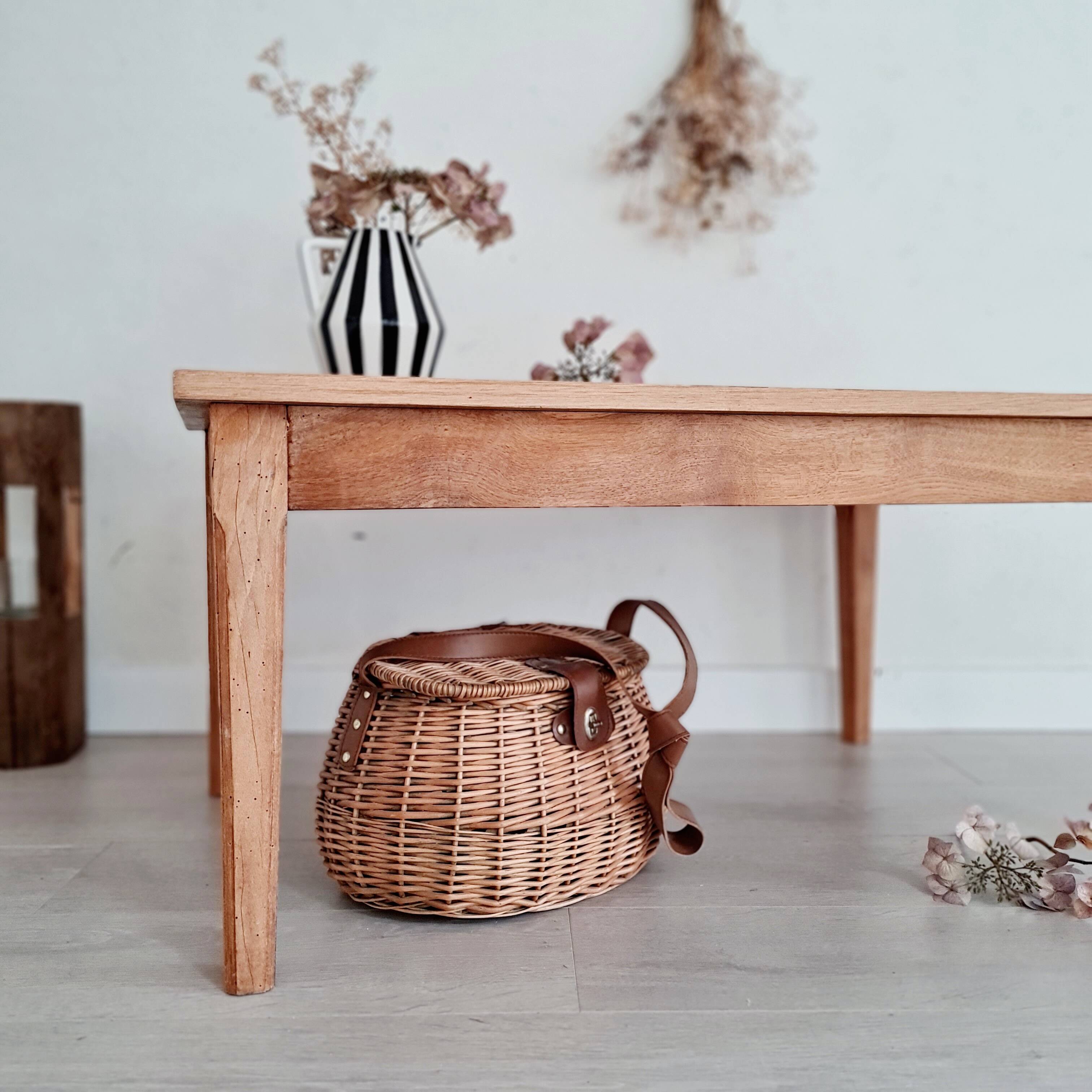 Low oak farm table