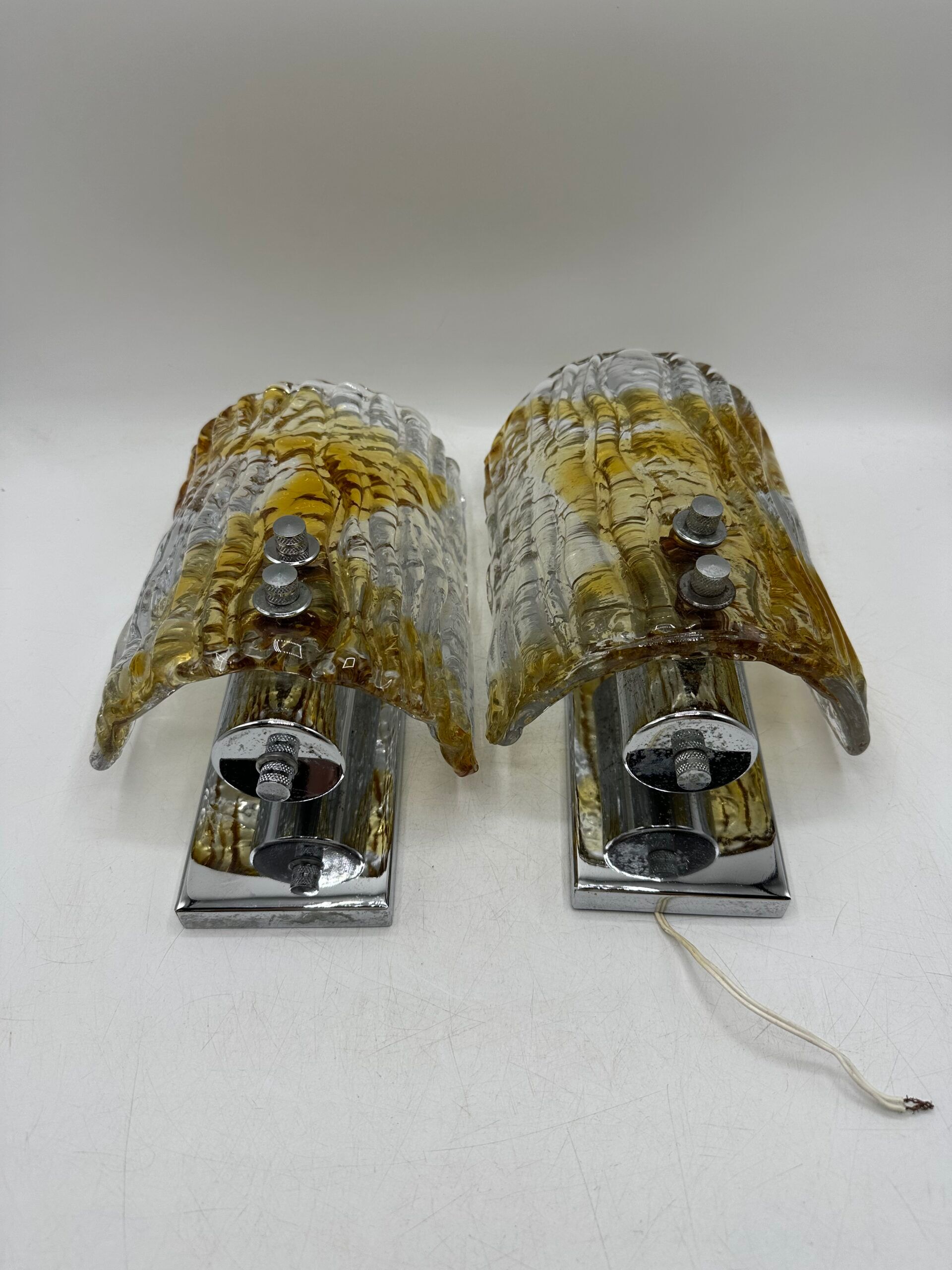 Duo of two-tone Murano Mazzega wall lights 1970