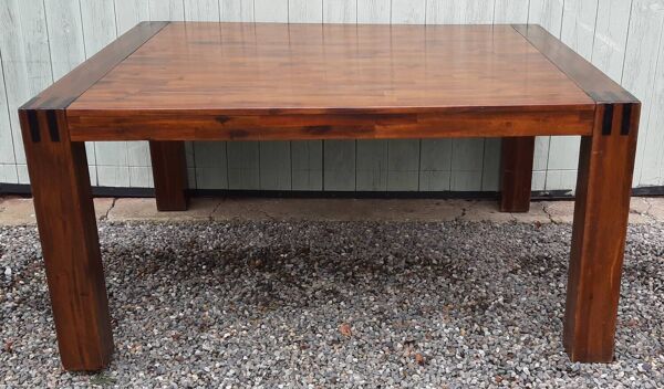 Table à manger style colonial