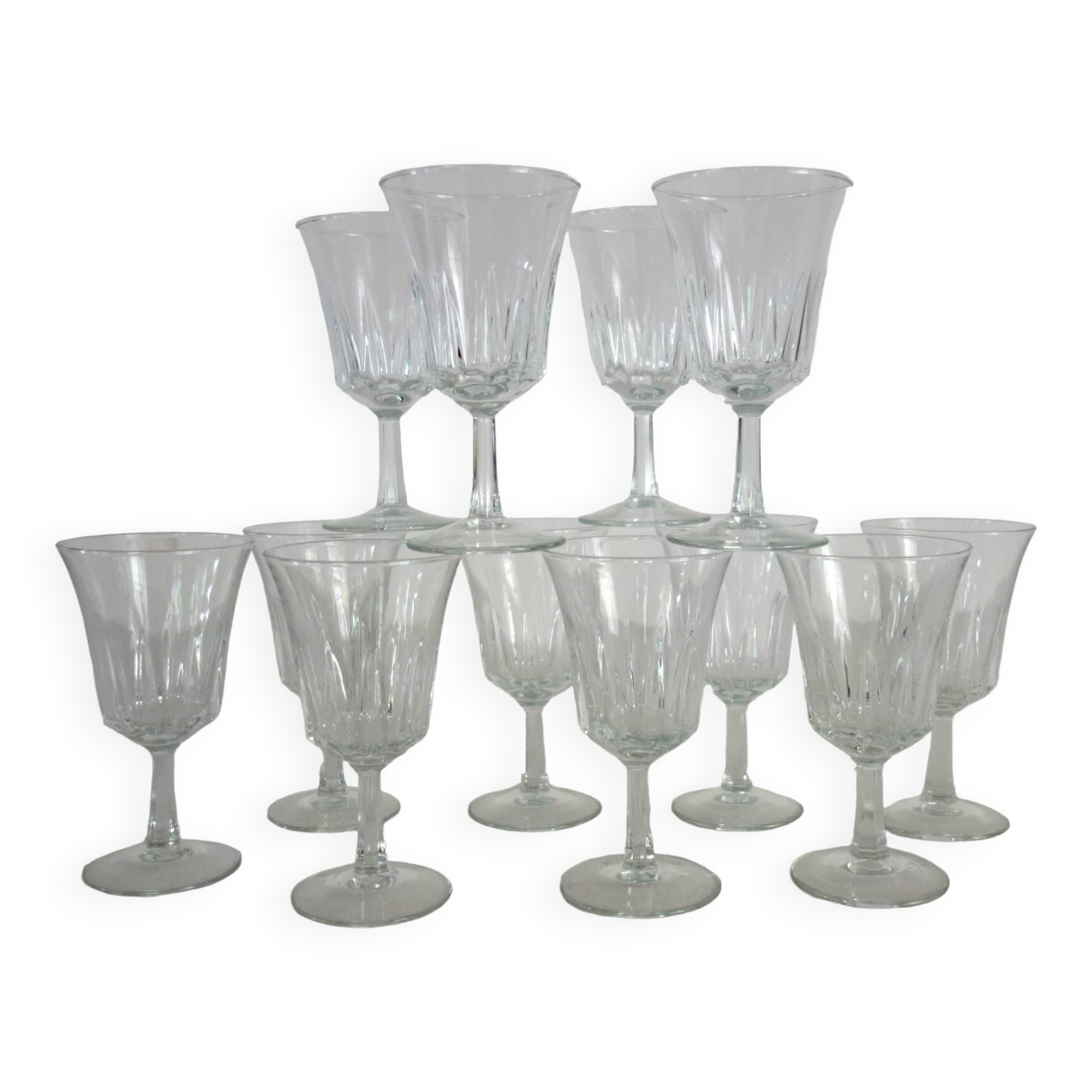 12 Regency Luminarc wine glasses from the 70s
