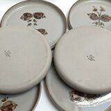 Flat plates made of Arnon stoneware