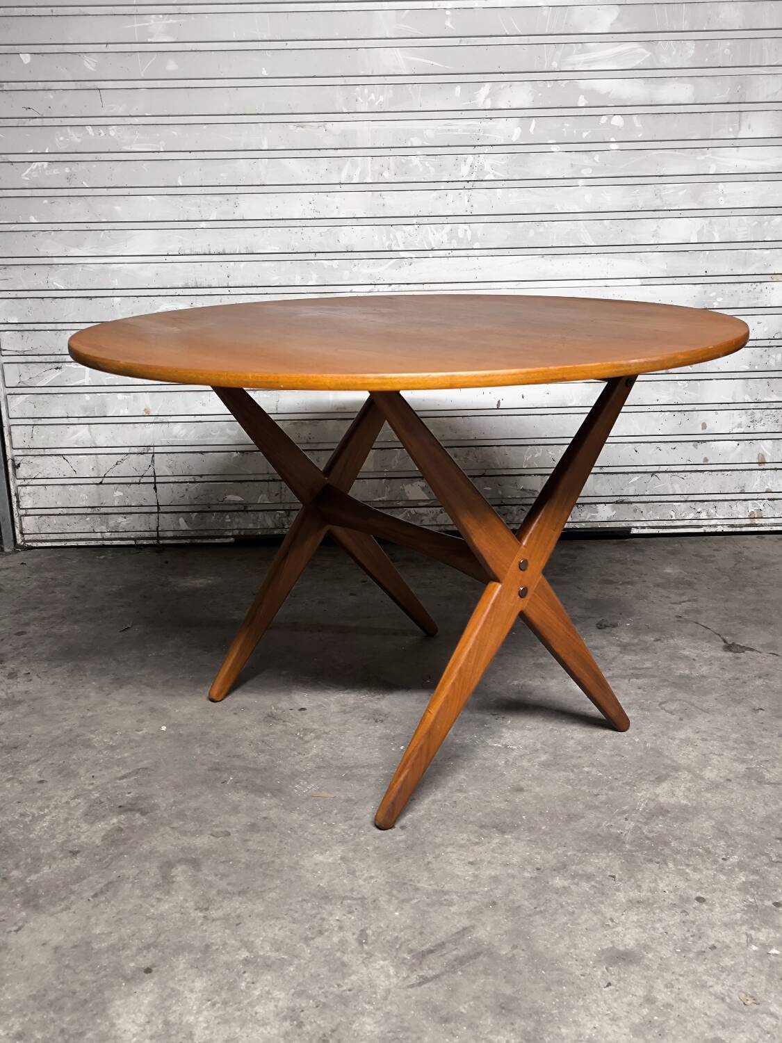 Vintage Scandinavian extendable teak table from the 1970s.