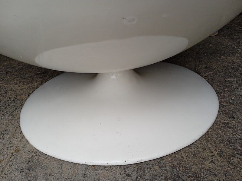 Armchair egg design st 1970 turning