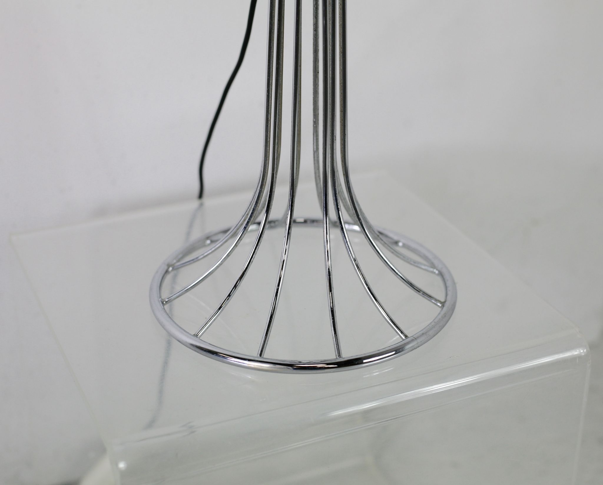 Lamp "space age". glass reflector, metal base. Circa 1970