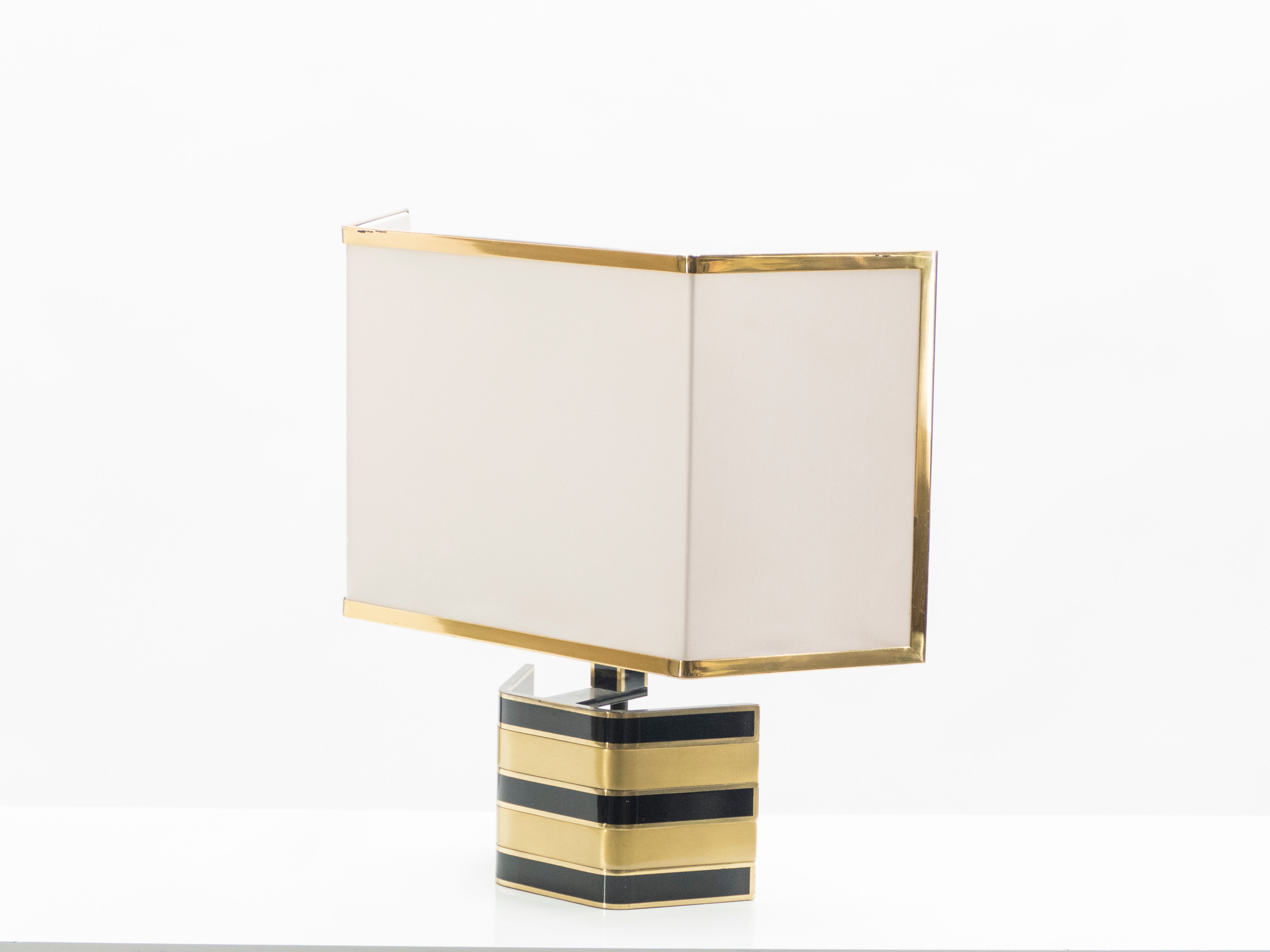 Lampe italienne de Romeo Rega noire et laiton 1970