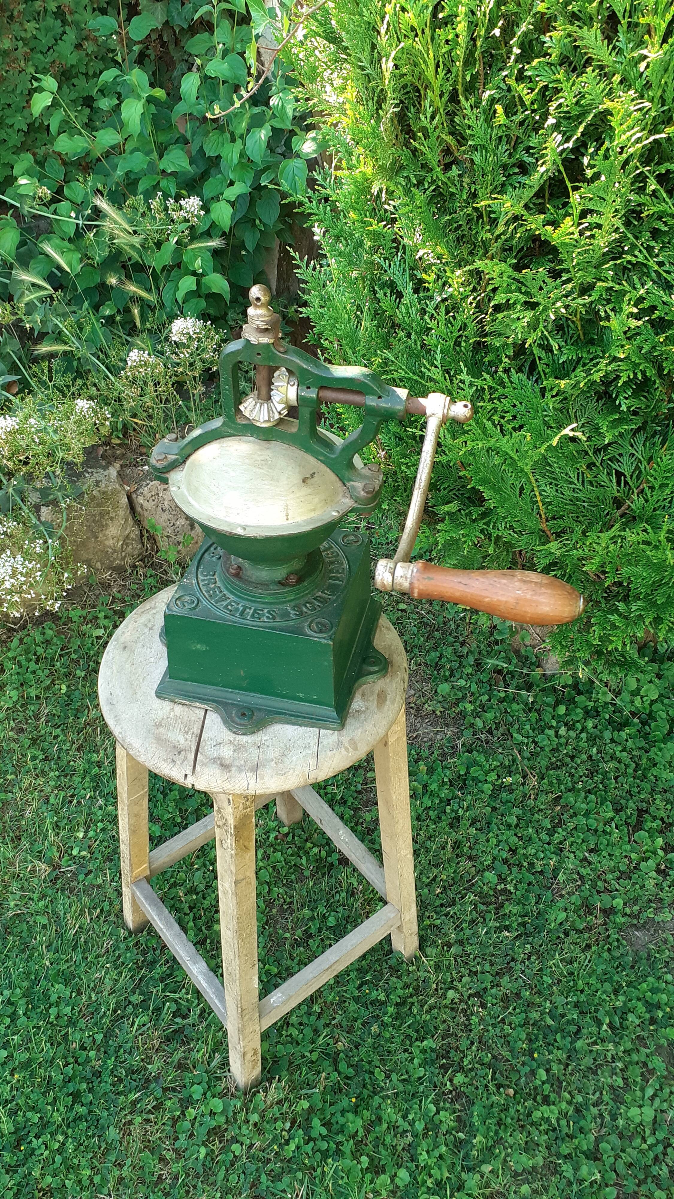 Peugeot frères counter coffee grinder