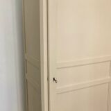 Parisian Bonnetiere wardrobe