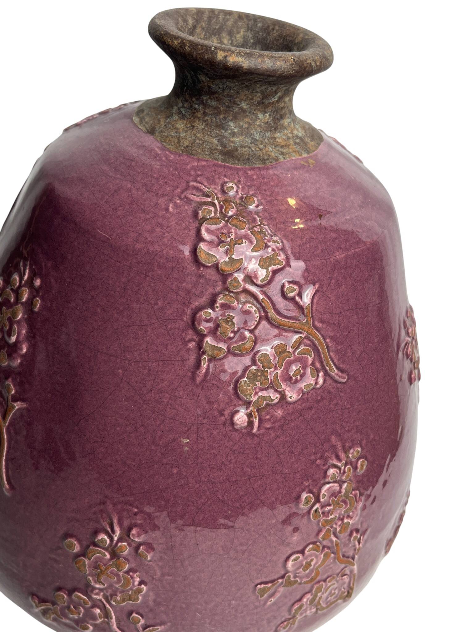 Raku glazed mauve potiche with floral decoration, Jardin d’Ulysse, 20th century