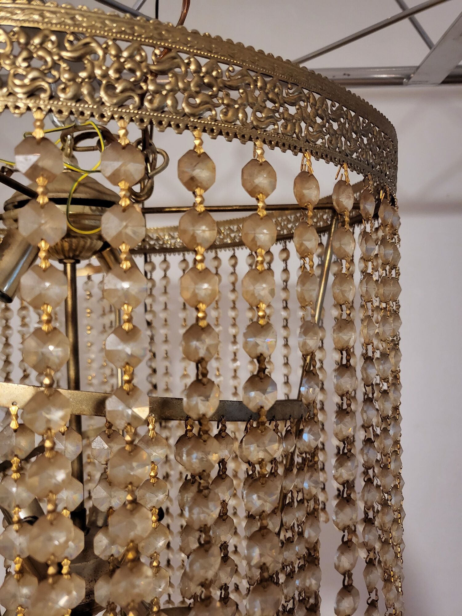 Lustre cascade