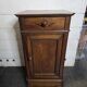 Table de chevet style Louis Philippe en noyer