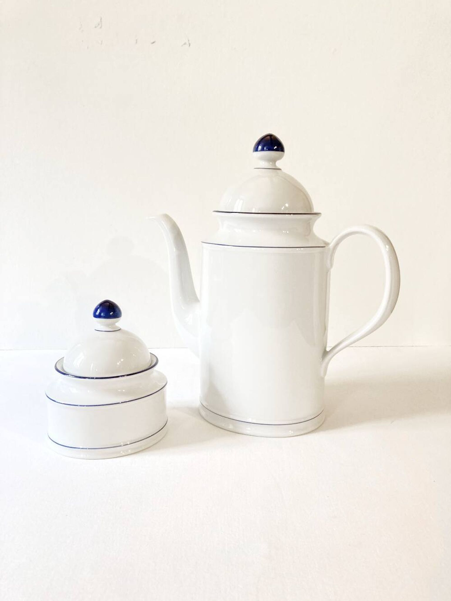 Seltmann Weiden porcelain coffee pot and sugar bowl, W Germany, 1980s